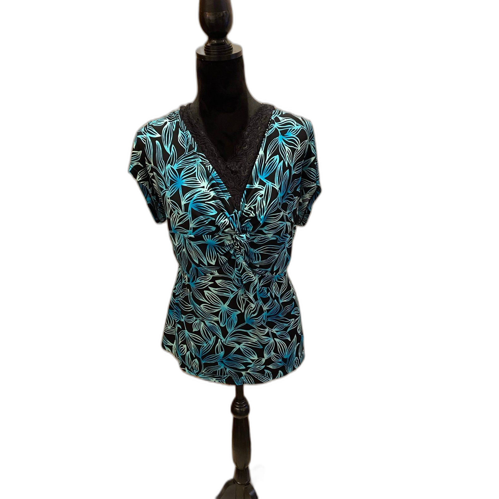 Notations Blouse Womens Plus Size Xl Top Short Sleeve W/ Lacey V Neck